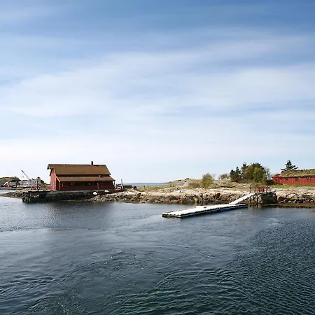 Korsholmen - By Classic Norway Karvåg