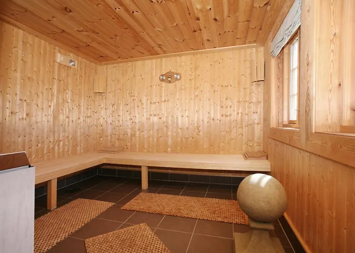 Korsholmen - By Classic Norway Villa Karvåg